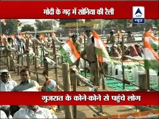 Sonia kicks off Cong's campaign for Gujarat polls