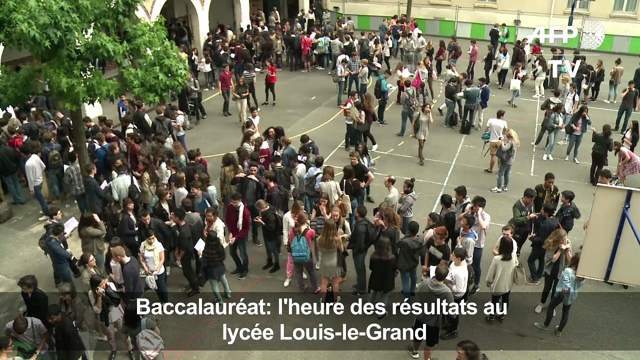 Baccalauréat: l'heure des résultats au lycée Louis-le-Grand