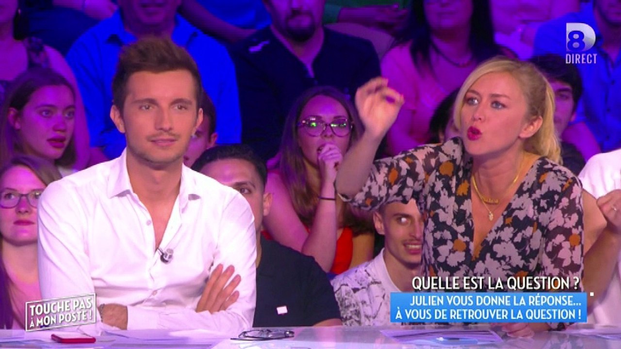 La légende du foot Pelé, dédicace son maillot à Cyril Hanouna !