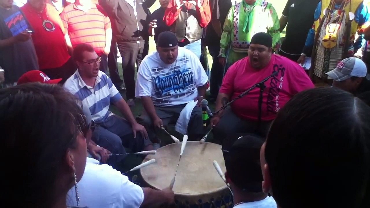 Young Bear @ Hinckley Pw 2012 #2