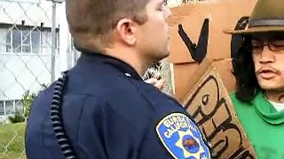 Police raid Occupy eureka 11/26/11