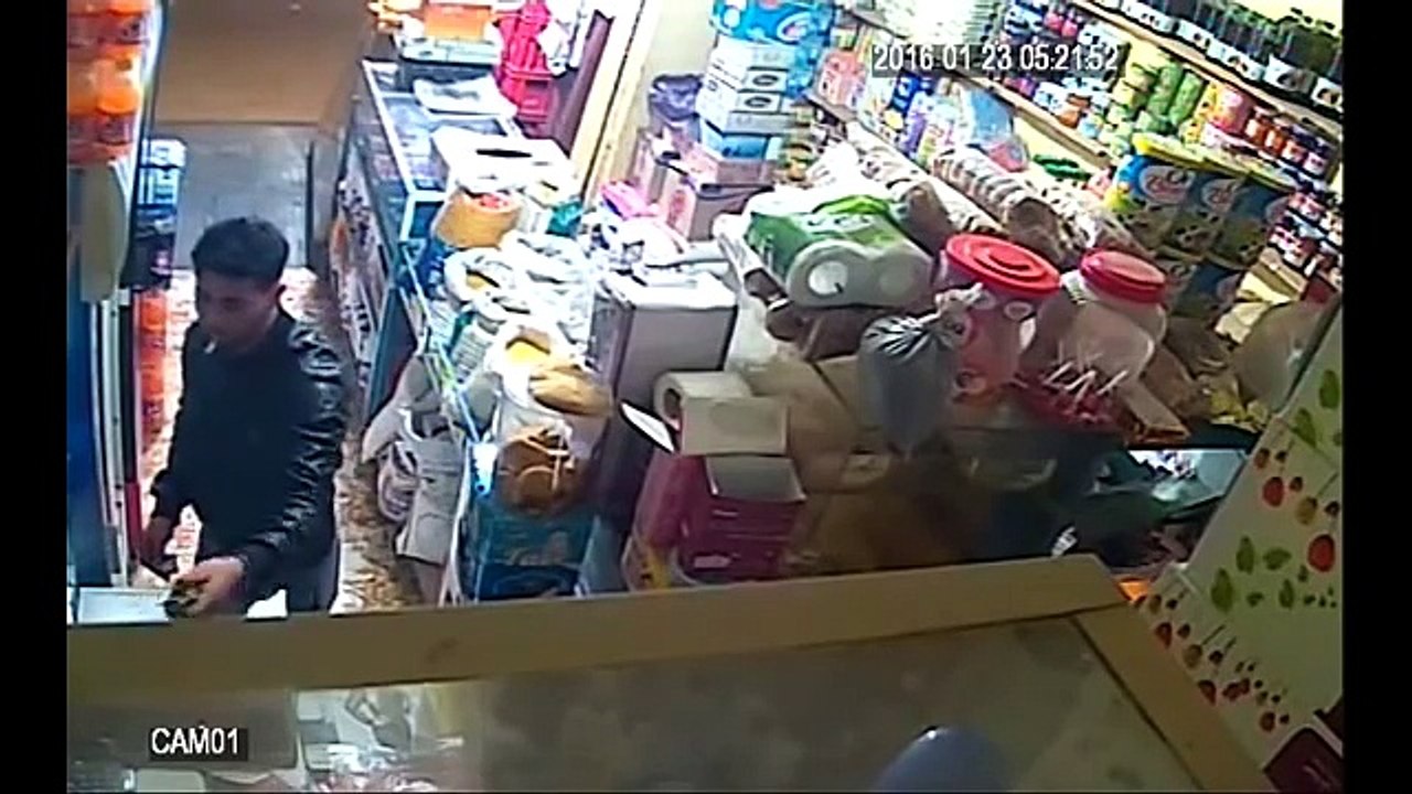 تاجر مغربي يقهر أربعة لصوص بشجاعته