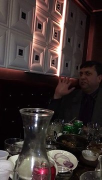 Check Out The Logic Of PMLN Supporter In front Of PTI Supporters