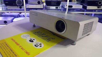 Máy chiếu cũ Panasonic LB90EA giá rẻ