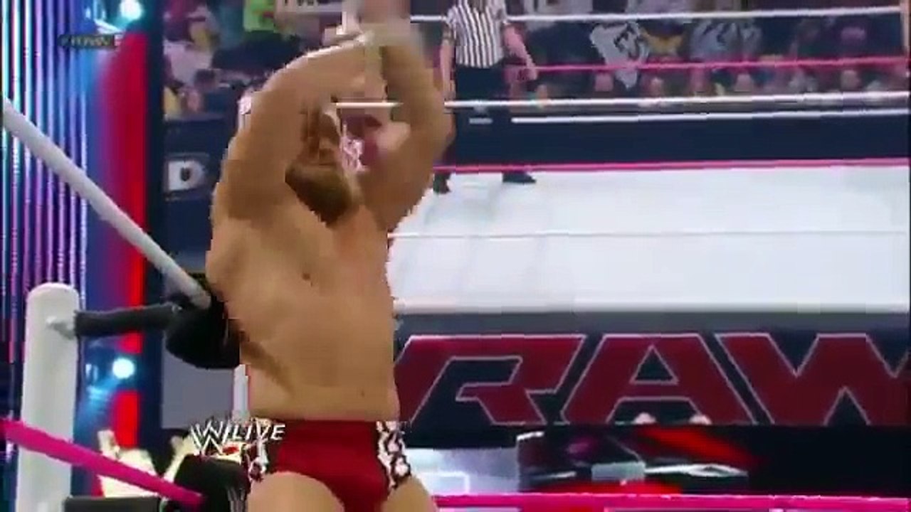 Daniel Bryan vs Big Show   WWE Raw 10/15/12 (w/Kane)