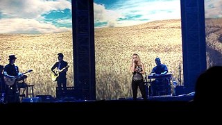 Carrie Underwood - So Small LIVE 3-26-2010