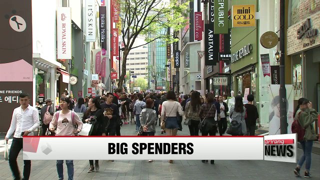 Chinese visitors spend US$1,800 on shopping in Seoul
