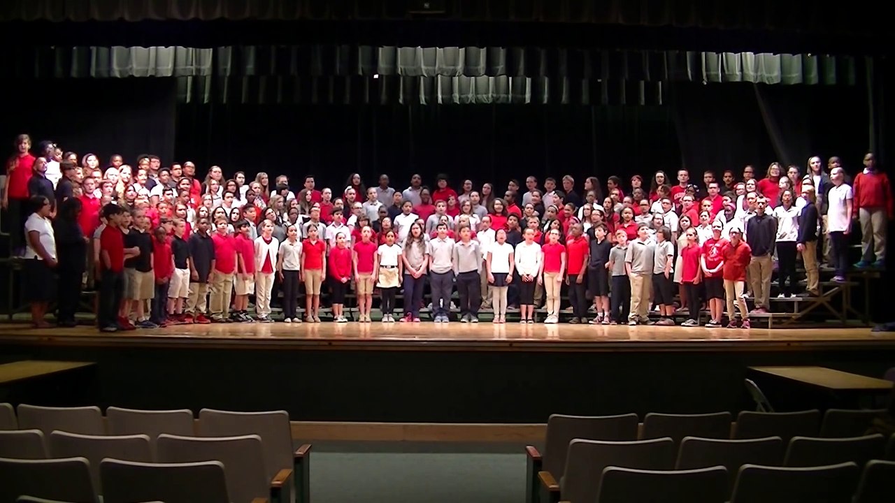 Swiftwater Intermediate School's 5th Grade performing Reach by Gloria Estefan