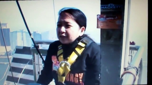 Kitkat Bungy Jump in Macau Tower Dec 26, 2010.mp4