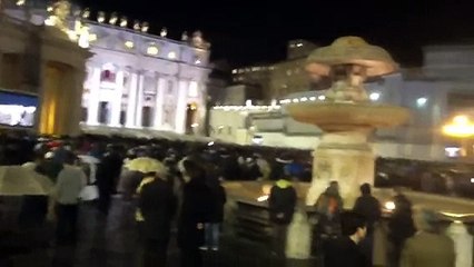 Conclave, giorno 1 - 19:41 prima fumata nera