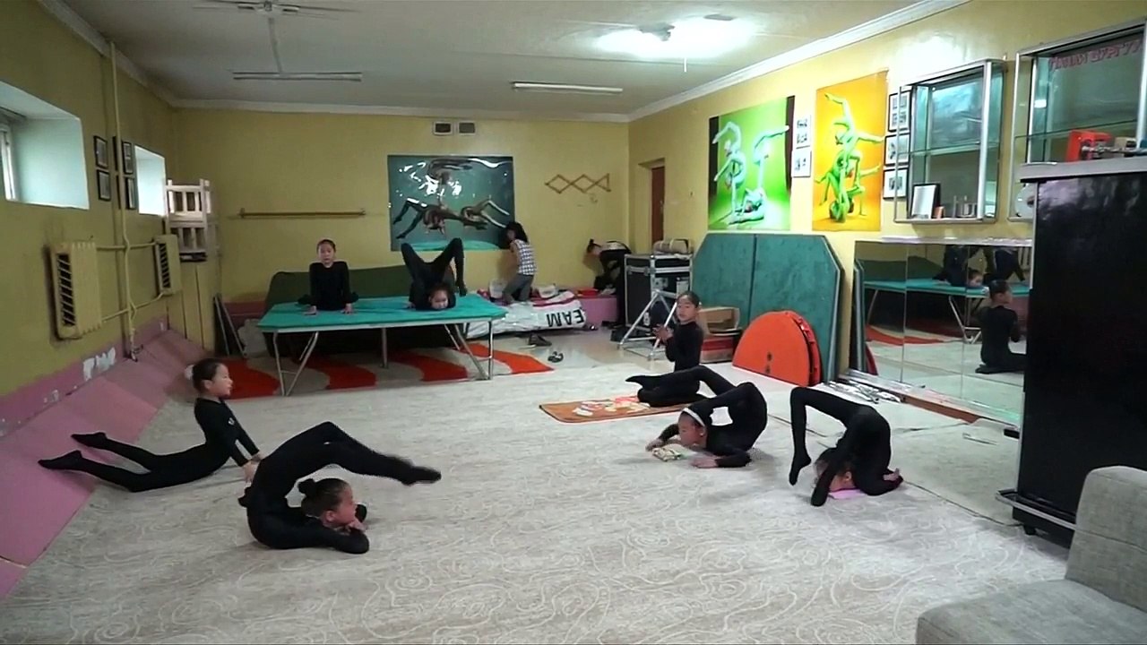 Young Mongolians train to keep an ancient art form alive