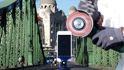 Cum sa transformi un iPhone 6s in iPhone 7 in 10 pasi :) Clipul amuzant aparut pe net