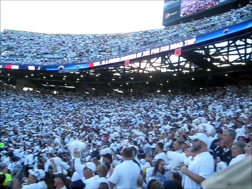 Penn State - Sweet Caroline vs Michigan - 10/12/13
