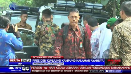 Jokowi Bagikan 2.000 Paket Sembako di Kampung Ayahnya