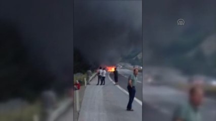 Hareket Halindeki Otobüs Yandı