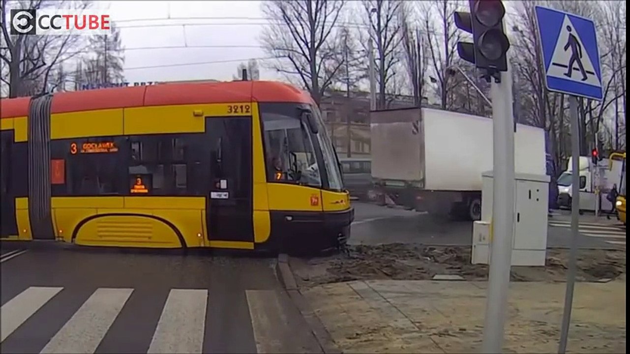 Horrible Truck Accident Truck Crash Compilation (18+)