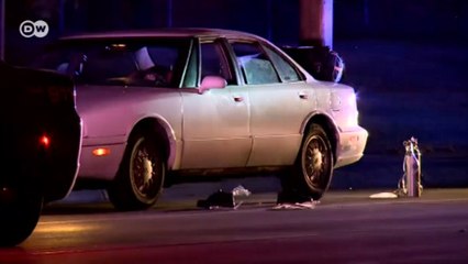 Polis Minnesota'da bir siyahiyi vurdu