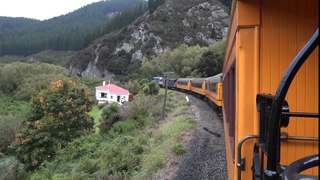 Tairei Gorge Train Journey(1) in NZ (25 Mar 2012)