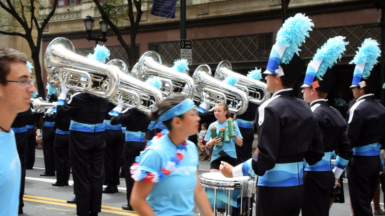 parade 4