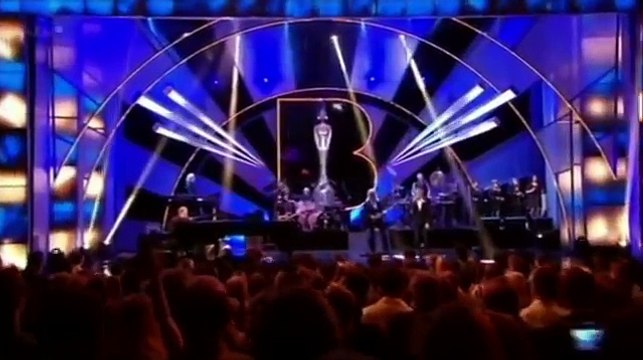 ELTON JOHN AND ROD STEWART - SAD SONGS (SAY SO MUCH)