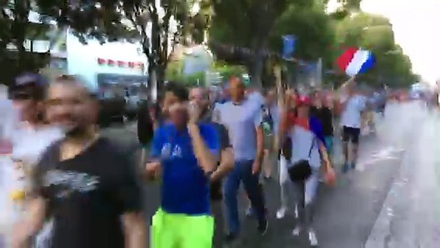 Allemagne-France : des centaines de supporters en direction de la fan zone