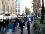 Occupy Düsseldorf zieht über die Heinrich-Heine-Allee [19.November 2011]