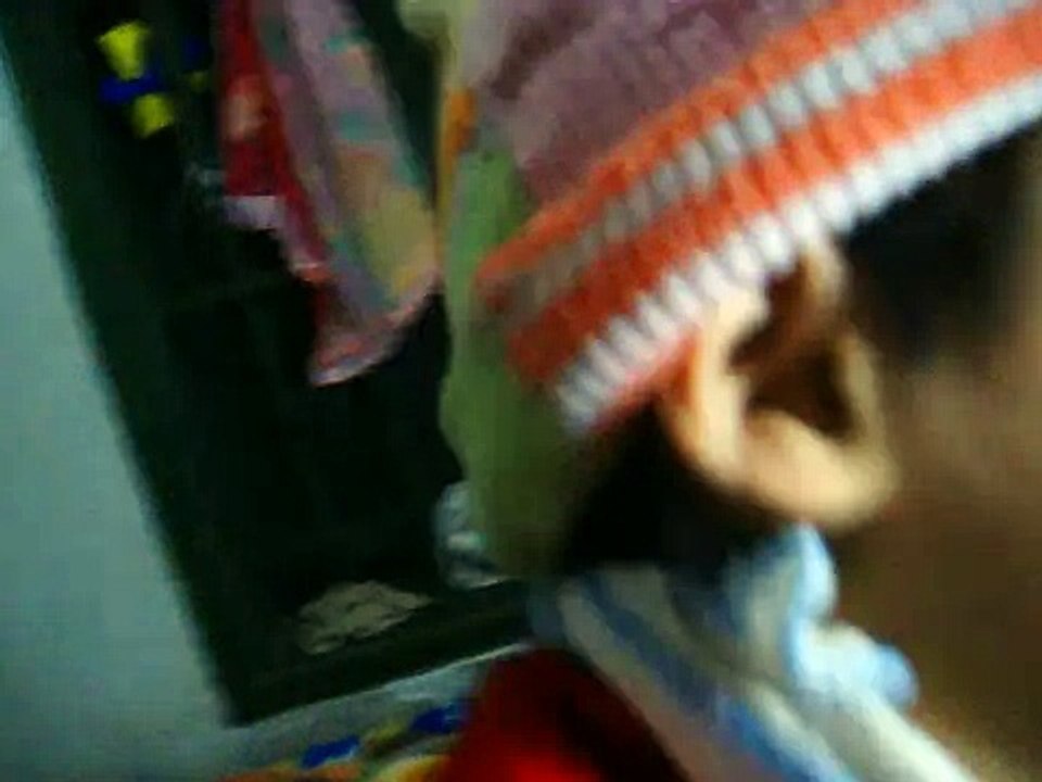 Bé Hiền hats2 20 12 2009