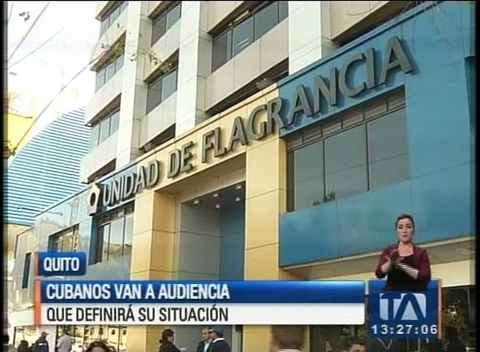 Cubanos van a audiencia que definirá su situación