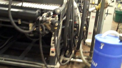 Cincinnati Milacron Maxima 310 Ton, 26 oz Injection Molding Machine