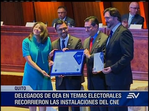CNE sí invitará a observadores de la OEA para elecciones