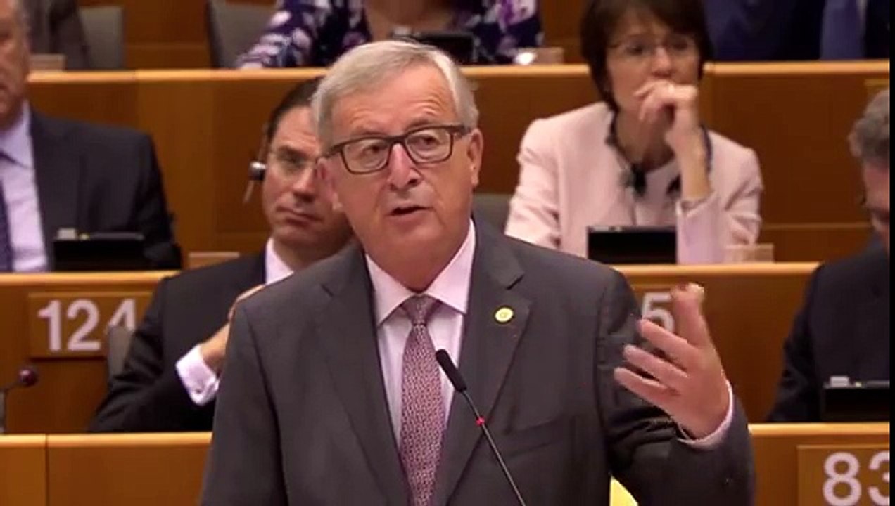 JC Junker On sait pas trop sur quelle planète il vit, mais ce n'est pas la Terre...