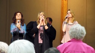 Sisters (The Star-Spangled Banner) 09-23-11 Northwest GospelFest