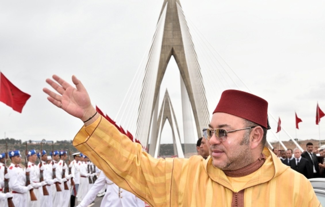 جلالة الملك محمد السادس يدشن قنطرة محمد السادس على واد أبي رقراق "أطول جسر معلق بإفريقيا"