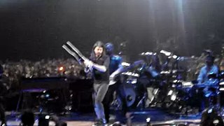 Dave Grohl Smashing Guitar Foo Fighters Indianapolis 7/23