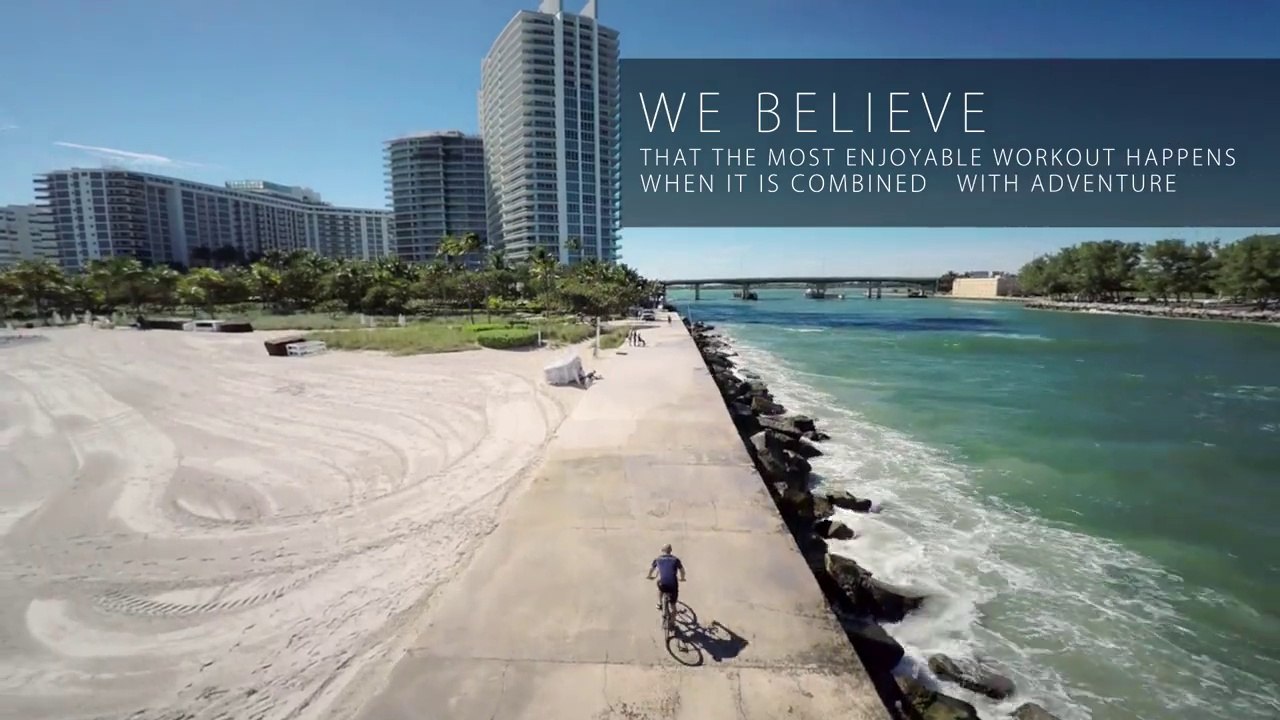 Avec ce vélo vous pouvez pédaler avec les jambes et les bras