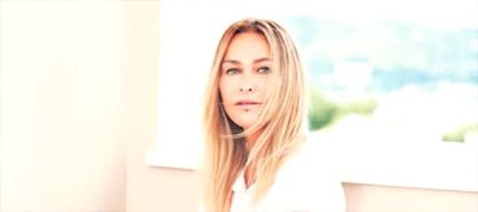 Hülya Avşar'dan Örnek Davranış