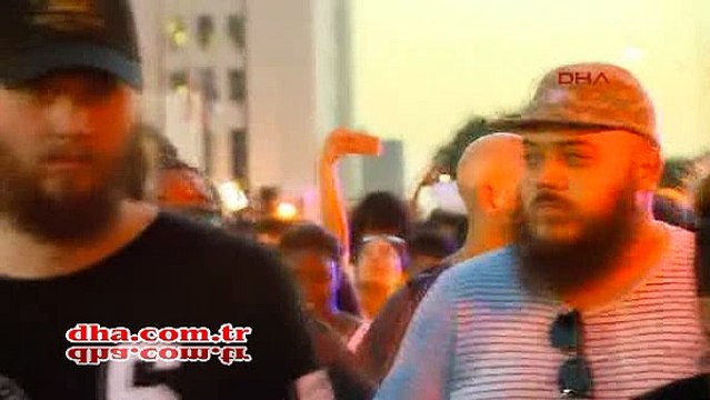 ABD’de polislerin üzerine ateş açıldı!.. 5 ölü