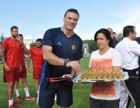 Eskişehirspor Teknik Direktörü Alpay Özalan: Hedefimiz Süper Lig