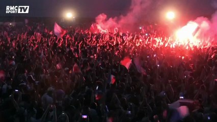La joie des supporters après la victoire des Bleus