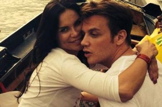 Ebru Şallı, Sinan Akçıl'ı Görmemek İçin Evine Gidemiyor