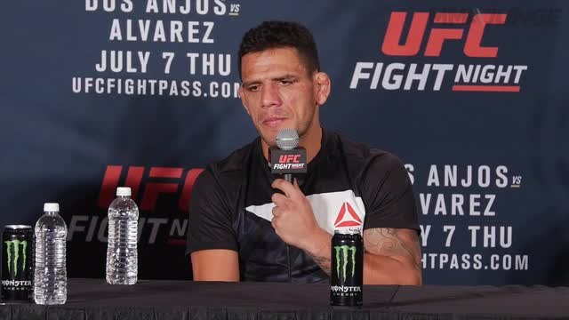 Former UFC lightweight champ Raphael dos Anjos is looking for a rematch