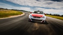 VÍDEO: Primeras impresiones sobre el Peugeot 308 Racing Cup