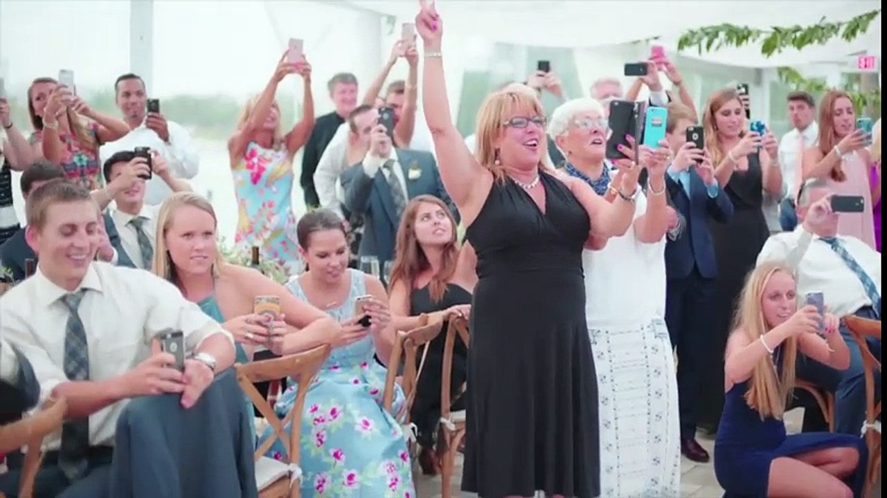 Bon Jovi sorprende en una boda cantando 'Living on a Prayer'