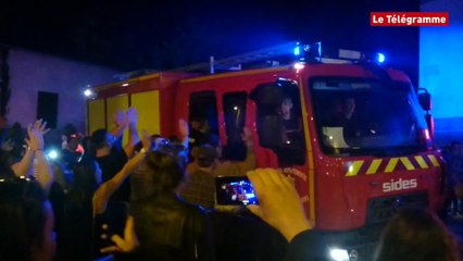 Quimper. Euro 2016 : la ola pour les pompiers !