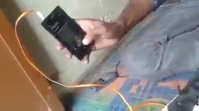 Is pakistani larke ka kamal dekhen aik chote se dabe me kia kia daal dia ap dekh kar heran reh jayen ge