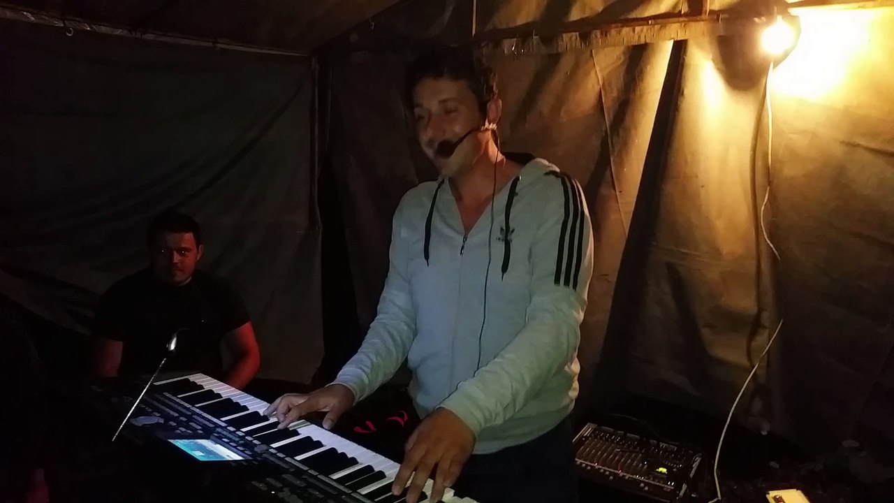 Sasa Jelic - Prodji samnom ispod duge -  LIVE