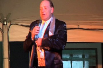 Ricky O'Boyd sings  'Burning Love' Elvis Week 2010