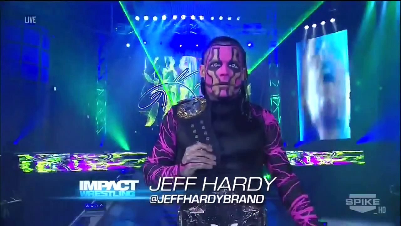TNA Impact 10/25/12 Jeff Hardy vs Kurt Angle Title match