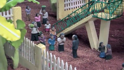 មនុស្សដីតូចៗនេះនឹងនាំអារម្មណ៍អ្នកទៅកាន់អតីតកាលគ្រាមួយក្នុងរបបប្រល័យពូជសាសន៍ ទោះអ្នកមិនធ្លាប់ឆ្លងកាត់ក៏ដោយ