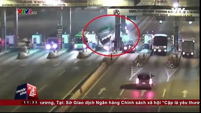 Thời gian vừa qua, nhiều vụ tai nạn giao thông nghiêm trọng liên tiếp xảy ra trên các tuyến đường ...
